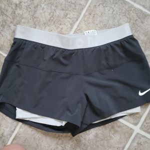 Nike Drifit short- size medium